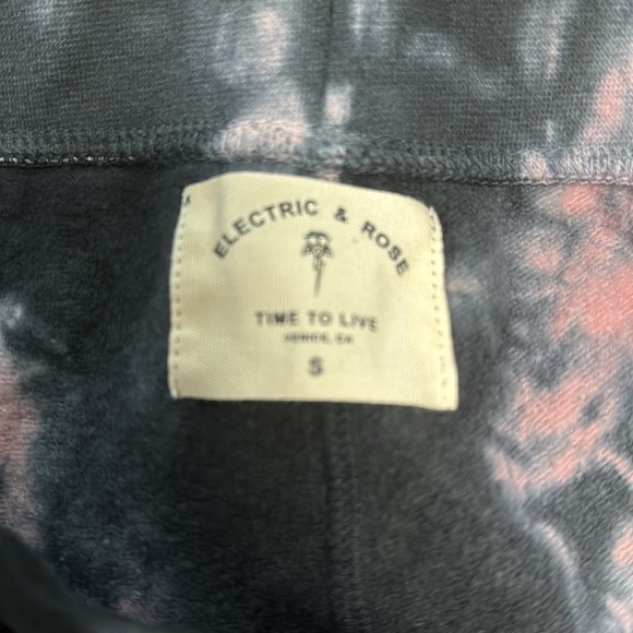 NEW WITH TAGS ELECTRIC AND ROSE BLUSH ONYX SIZE SMALL - Picture 5 of 6